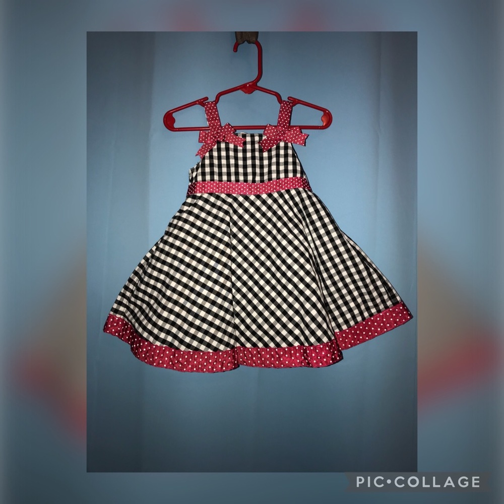 Black and white gingham dress set